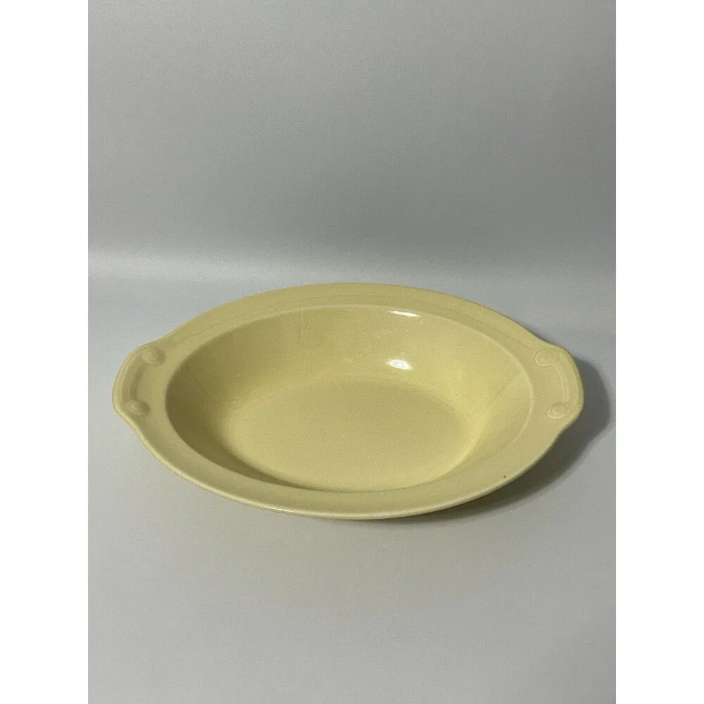 Vintage T.S.&T. LuRay Pastels Yellow 10” Oval Lugged Serving Bowl